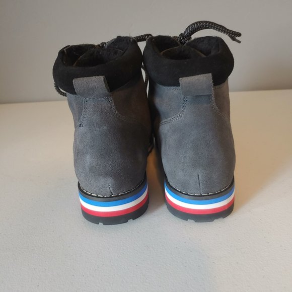 Blondo Hiking Boot - Picture 4 of 15